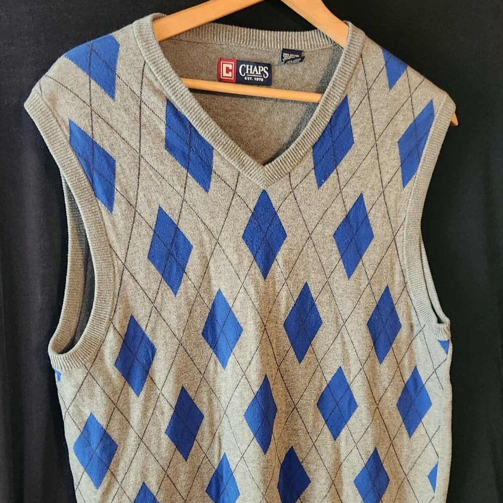 Chaps Gray and Blue Argyle Print Sweater Vest Large